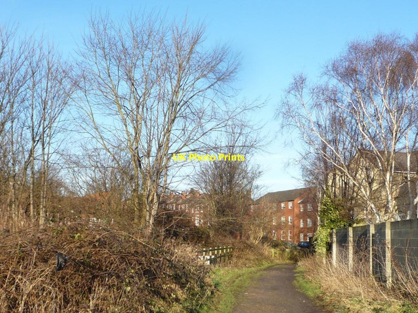 Photo 6"x4" Path alongside Churchfields, Rothwell Rothwell\/SE3428 c2014