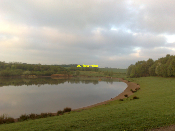Photo 6"x4" Bateswood Country Park: NW shore of lake Alsagers Bank c2010