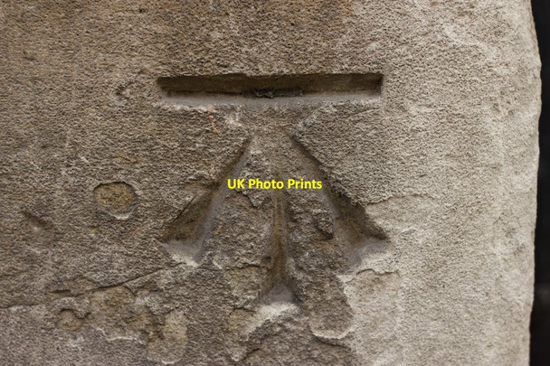 Photo 6"x4" Cut Bench Mark, Ladymead House Bath\/ST7464 c2014