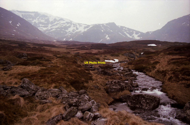 Photo 6"x4" Lawers Burn Lawers\/NN6739 c1987