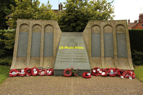 Photo 6"x4" Dambusters Memorial Woodhall Spa c2014