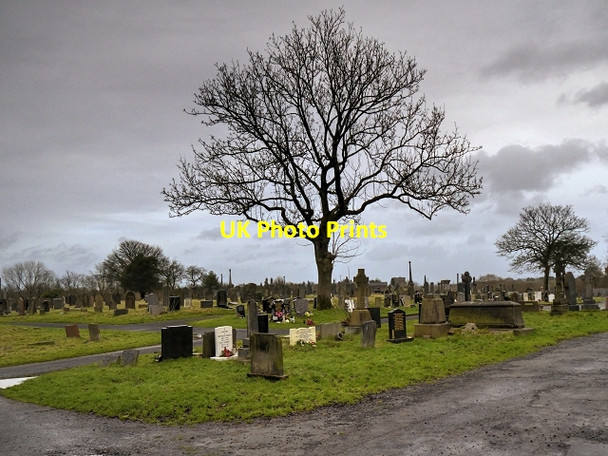 Photo 6"x4" Farnworth, The Cemetery Farnworth\/SD7305 c2015