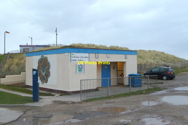 Photo 6"x4" Public Toilets at the Car Park opposite Pontins in Prestatyn Prestatyn c2015