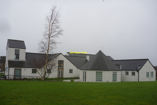 Photo 6"x4" Edinburgh Architecture : Drylaw Parish Church - View From SSW Drylaw c2015