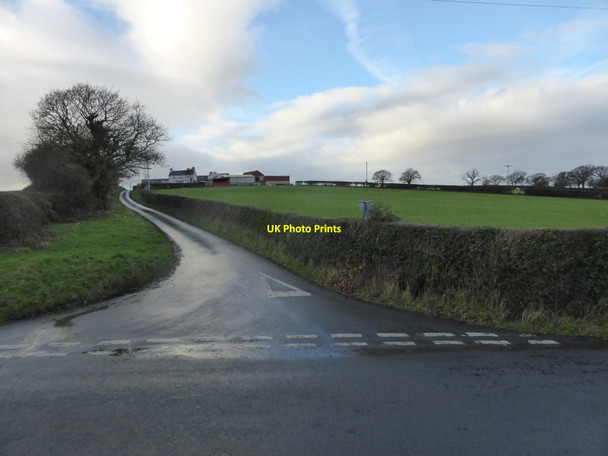 Photo 6"x4" Crossroads near Pen-y-cefn Betws-yn-Rhos c2015