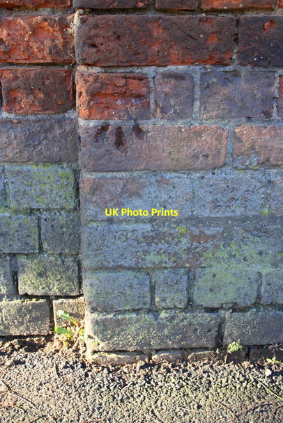 Photo 6"x4" Benchmark on 'The Red House' wall Clifton Hampden c2015