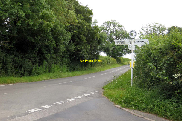 Photo 6"x4" Road to Marsh Gibbon Marsh Gibbon c2014