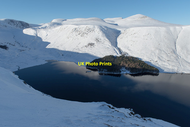 Photo 6"x4" The head of Loch Muick Corrie Chash c2015