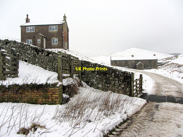 Photo 6"x4" Trows in the snow Barrow Burn\/NT8610 c2015