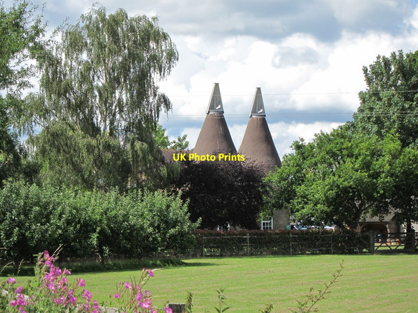 Photo 6"x4" New Barns Oast, Lucks Lane, Paddock Wood Paddock Wood\/TQ6744 c2014 P1