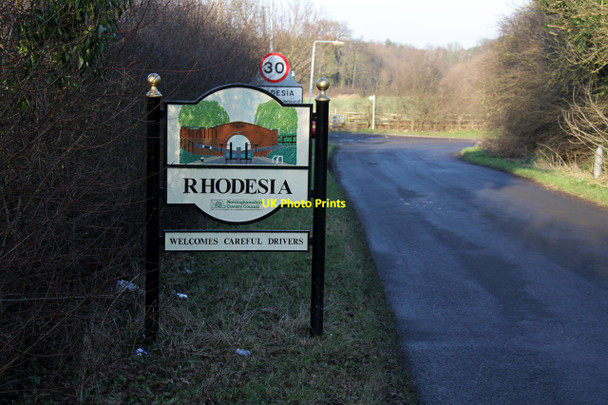 Photo 6"x4" Rhodesia village sign Worksop c2015