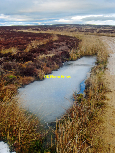 Photo 6"x4" Frozen Pond, Miley Pike Hill Osmotherley c2015