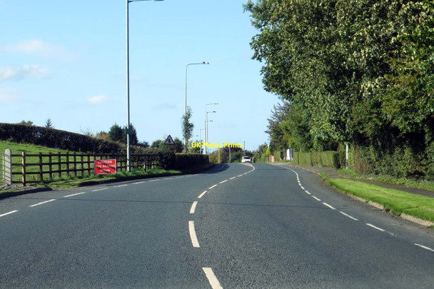 Photo 6"x4" Garstang Road entering Barton Newsham\/SD5136 c2014