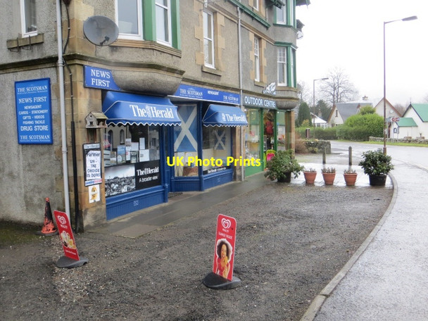 Photo 6"x4" Shops, Killin Killin\/NN5732 c2015