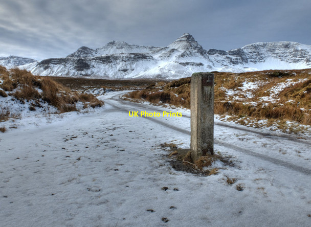 Photo 6"x4" Old gatepost on the road to Loch Cuithir Lealt\/NG5060 c2015