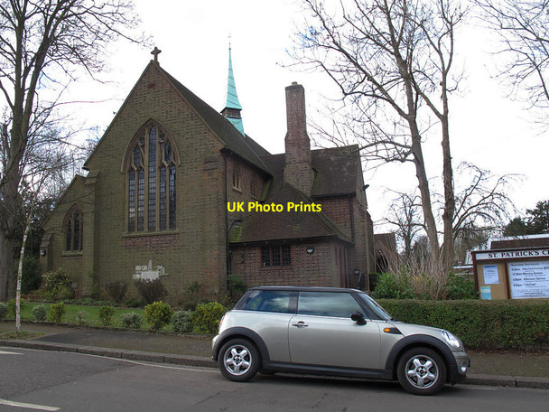 Photo 6"x4" St Patrick's church, Wallington: east end Carshalton c2015