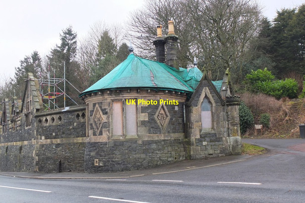 Photo 6"x4" Former entrance lodge to Stonyhill, Walkerburn Walkerburn c2015