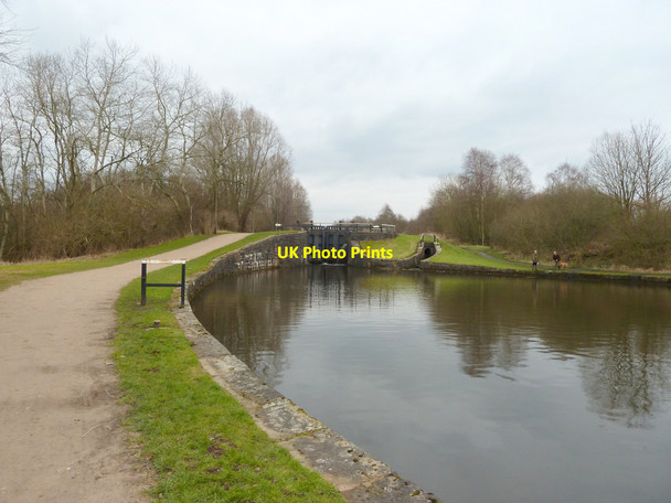 Photo 6"x4" Leeds Liverpool Canal South of Top Lock, Wigan Wigan c2015