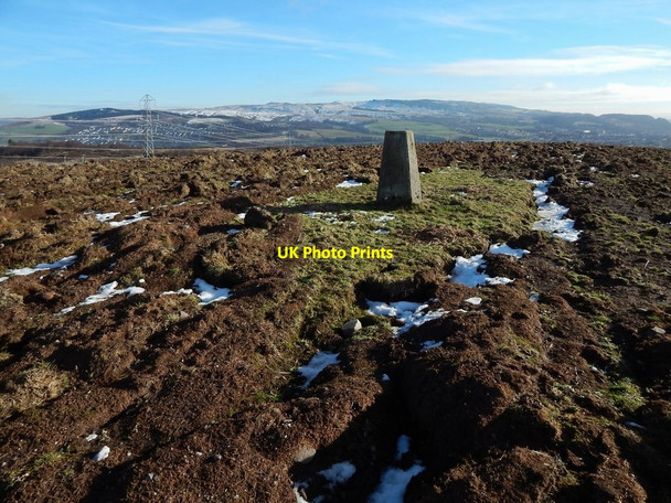 Photo 6"x4" Trig point, Kipperoch Alexandria c2015