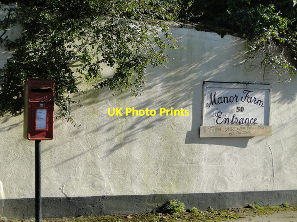 Photo 6"x4" Postbox at the entrance to Manor Farm Ickburgh c2015