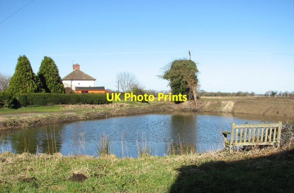 Photo 6"x4" Seat by the pond in Tunstall Tunstall\/TG4107 c2015