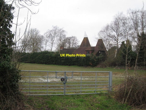Photo 6"x4" Wolsey Oast, Claygate Road, Yalding Benover c2015 P1