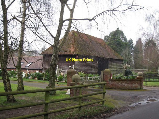 Photo 6"x4" Wolsey Barn Benover c2015