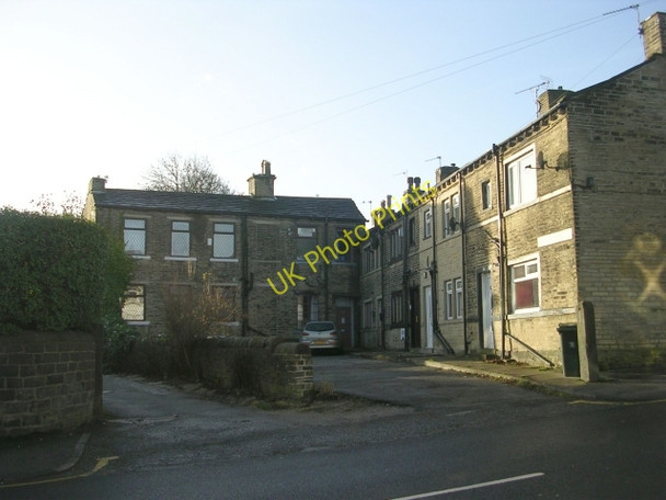 Photo 6"x4" Warburton Place - Holroyd Hill Bradford\/SE1632 c2008