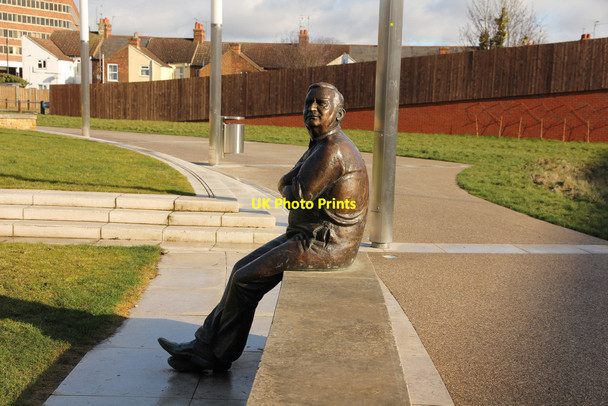 Photo 6"x4" Ronnie Barker Aylesbury c2015