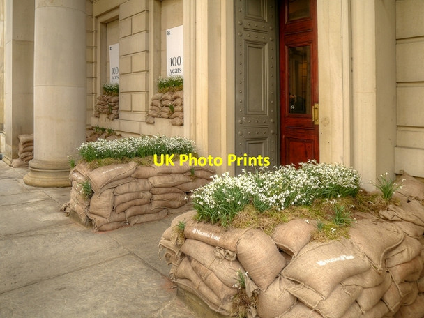 Photo 6"x4" Manchester Art Gallery Entrance (World War I Centenary) Manchester c2015