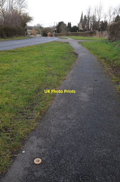 Photo 6"x4" Survey mark on Shaw Lane, Stoke Prior Stoke Prior\/SO9467 c2015