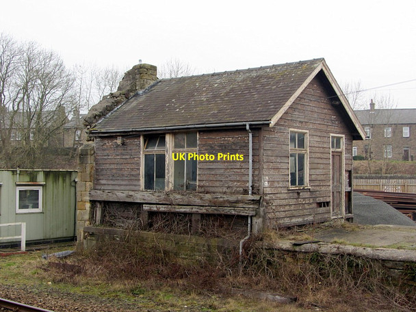 Photo 6"x4" Wooden building, Haltwhistle Railway Station Haltwhistle c2015