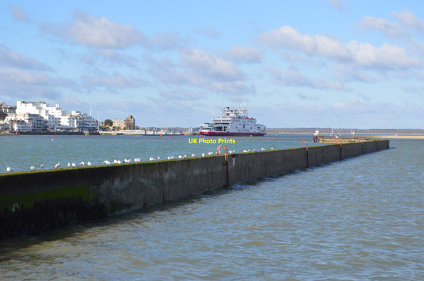 Photo 6"x4" Breakwater at East Cowes Cowes c2015