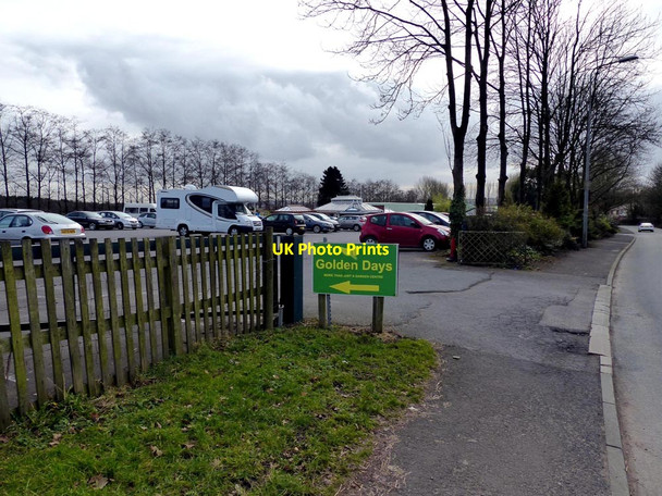 Photo 6"x4" Entrance to Golden days Garden Centre Dangerous Corner\/SD5210 c2015