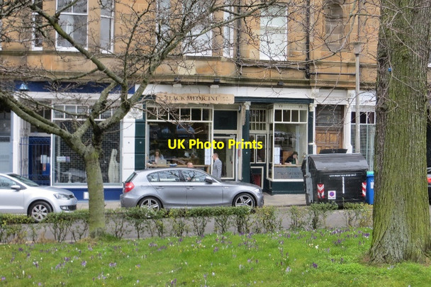 Photo 6"x4" Black Medicine Merchiston c2015