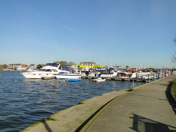Photo 6"x4" Oulton Broad Yacht Station and Moorings Oulton Broad c2015