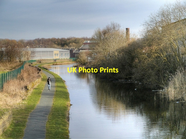 Photo 6"x4" Leeds and Liverpool Canal, View East from Maden Fold Bridge Burnley c2015