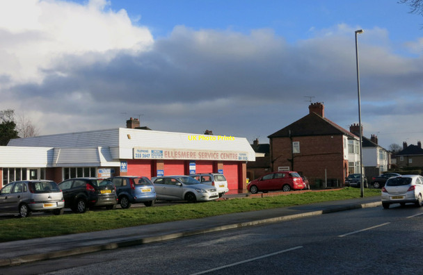 Photo 6"x4" Ellesmere Service Centre Ellesmere Port c2015