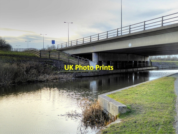 Photo 6"x4" Leeds and Liverpool Canal, Bridge #124A (Molly Wood) Padiham c2015