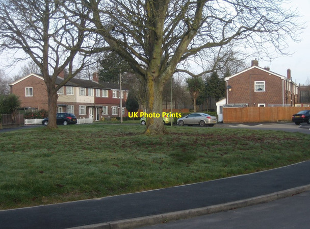 Photo 6"x4" Houses in Cheyne Way Fox Lane c2015