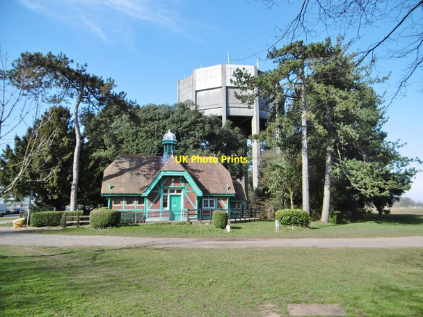 Photo 6"x4" Redland, water tower Cotham\/ST5874 c2015