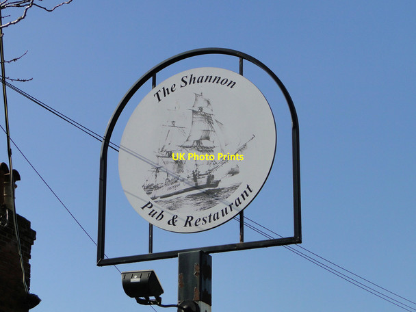 Photo 6"x4" The Shannon pub sign Bucklesham c2015