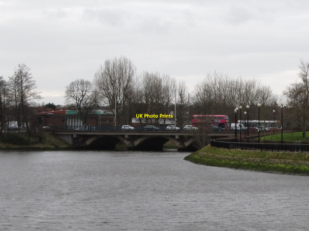 Photo 6"x4" View upstream to the traffic laden Ormeau Bridge Belfast c2015
