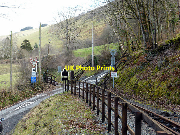 Photo 6"x4" The level(!) crossing at the east end of Aberffrwd station Aberffrwd\/SN6878 c2015