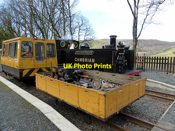 Photo 6"x4" Passing at Aberffrwd Aberffrwd\/SN6878 c2015