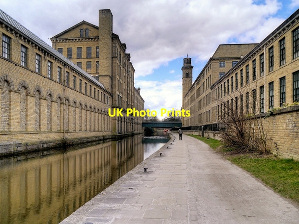 Photo 6"x4" Leeds and Liverpool Canal, Saltaire Mills Shipley\/SE1437 c2015