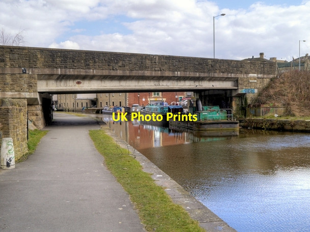 Photo 6"x4" Leeds and Liverpool Canal, Bridge#207B (Victoria Street) Shipley\/SE1437 c2015