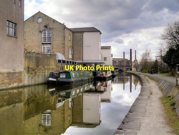 Photo 6"x4" Leeds and Liverpool Canal, Warehouses at Wharf Street (3) Shipley\/SE1437 c2015