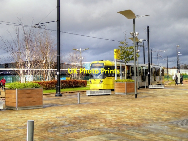 Photo 6"x4" Tram Arriving at MediaCityUK Salford\/SJ8098 c2015