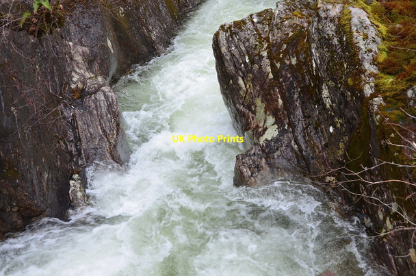 Photo 6"x4" Allt Undalain from the footbridge Shiel Bridge\/NG9318 c2015